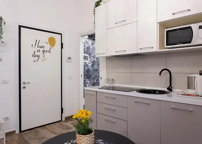 Lovely Flat - Orti 16